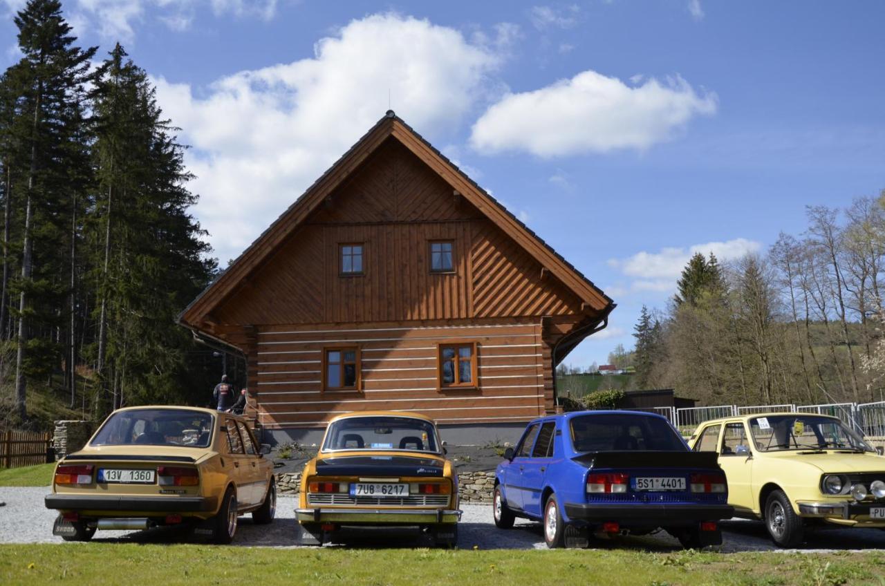 Apartmany U Vlcich Jam Petrovice u Susice Exterior photo